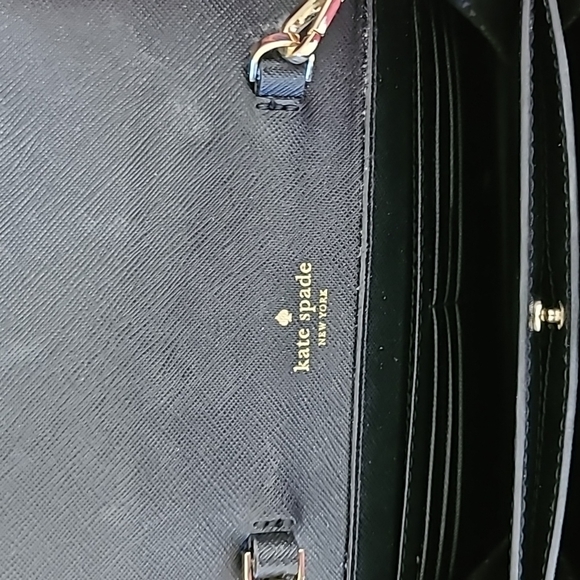 Kate Spade crossbody with removable straps - Picture 6 of 9